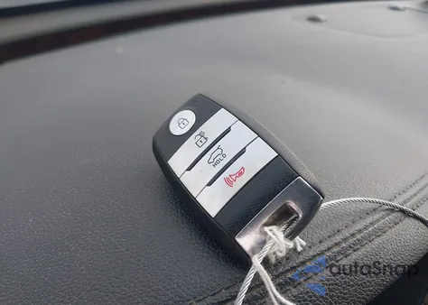 2017 Kia Sorento 3.3L Ex z USA, uszkodzony, nr VIN 5XYPHDA51HG306459